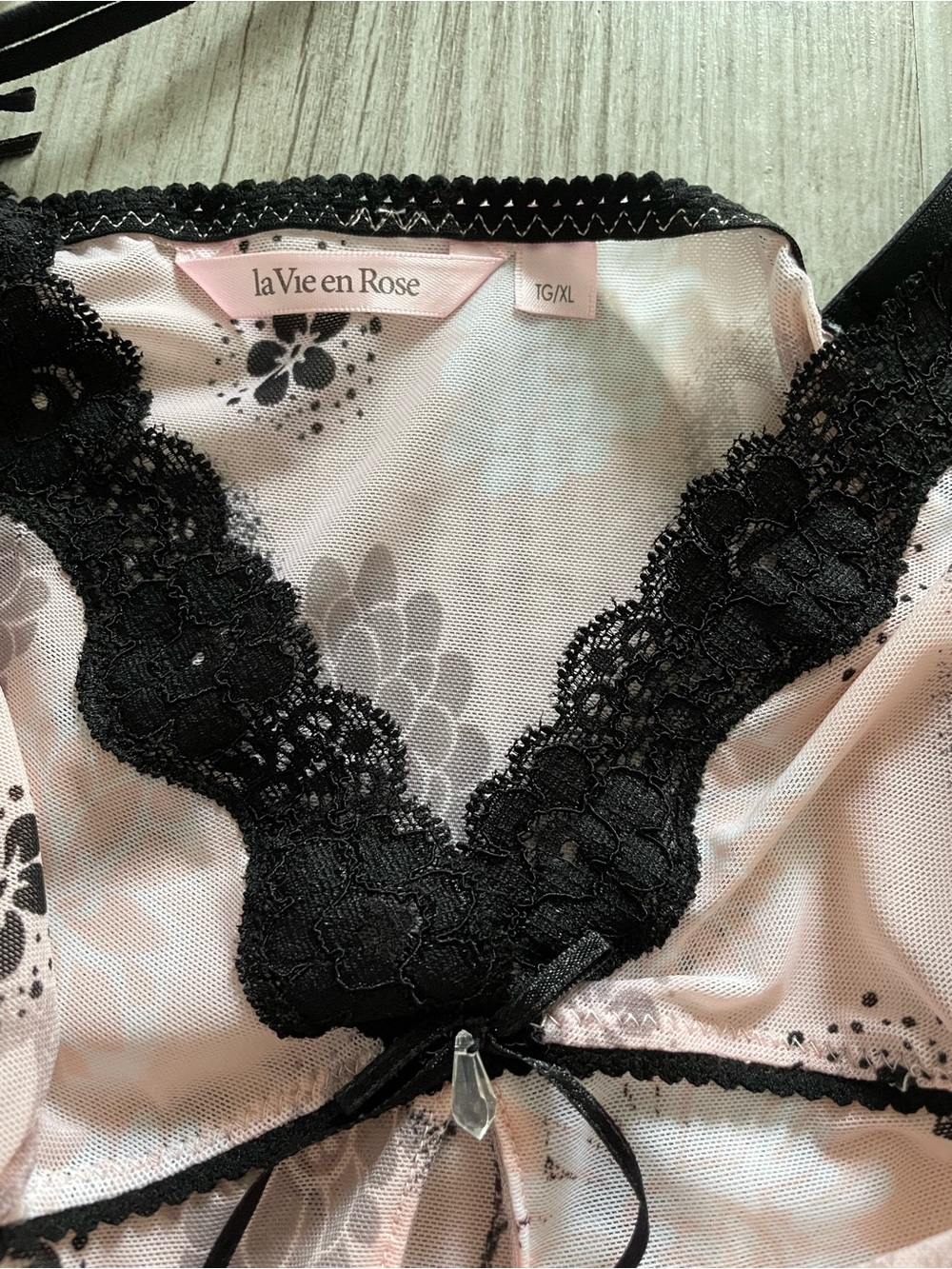 Pink and Black Floral Lace-Trim Cami-La Vie en Rose-size XL - Picture 7 of 8
